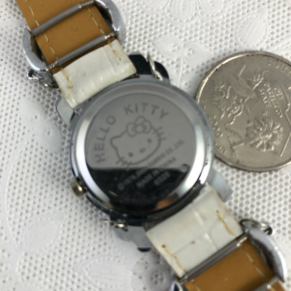 Hello Kitty Childs Watch MOP Face with Crystals - Picture 3 of 3